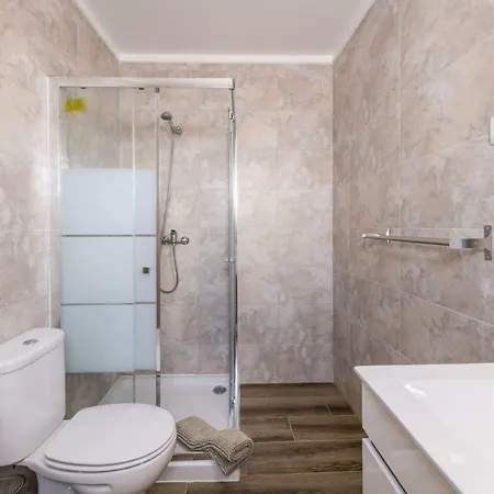 Lovelystay - Sweet Escape Ii - Backyard Апартаменты