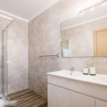 Sweet Escape II W Backyard By Lovelystay Apartament *